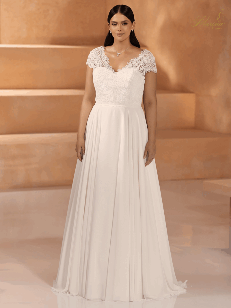 ROBE AVEC HAUT EN DENTELLE ET BAS FLUIDE