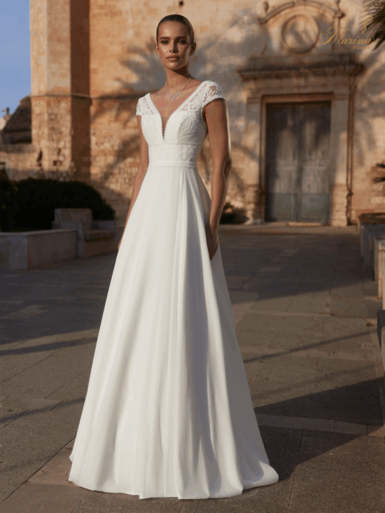 Robe dentelle avec bas fluide