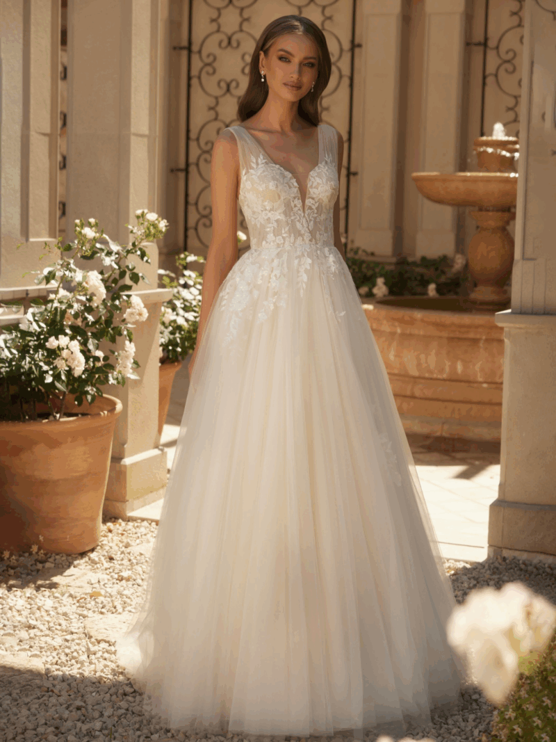 ROBE DENTELLE ET TULLE