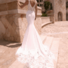 Robe sirène avec dentelle et traine en dentelle