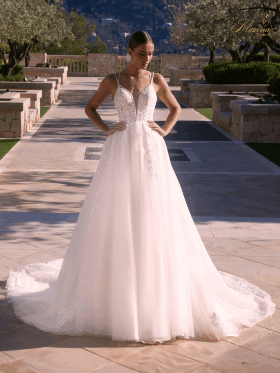 Robe princesse avec tulle et bretelles fines