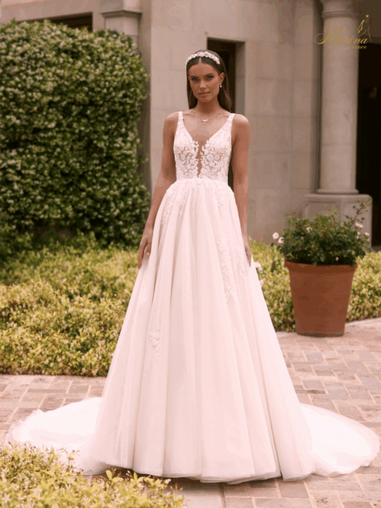 ROBE PRINCESSE AVEC DENTELLE ET PAILLETÉS