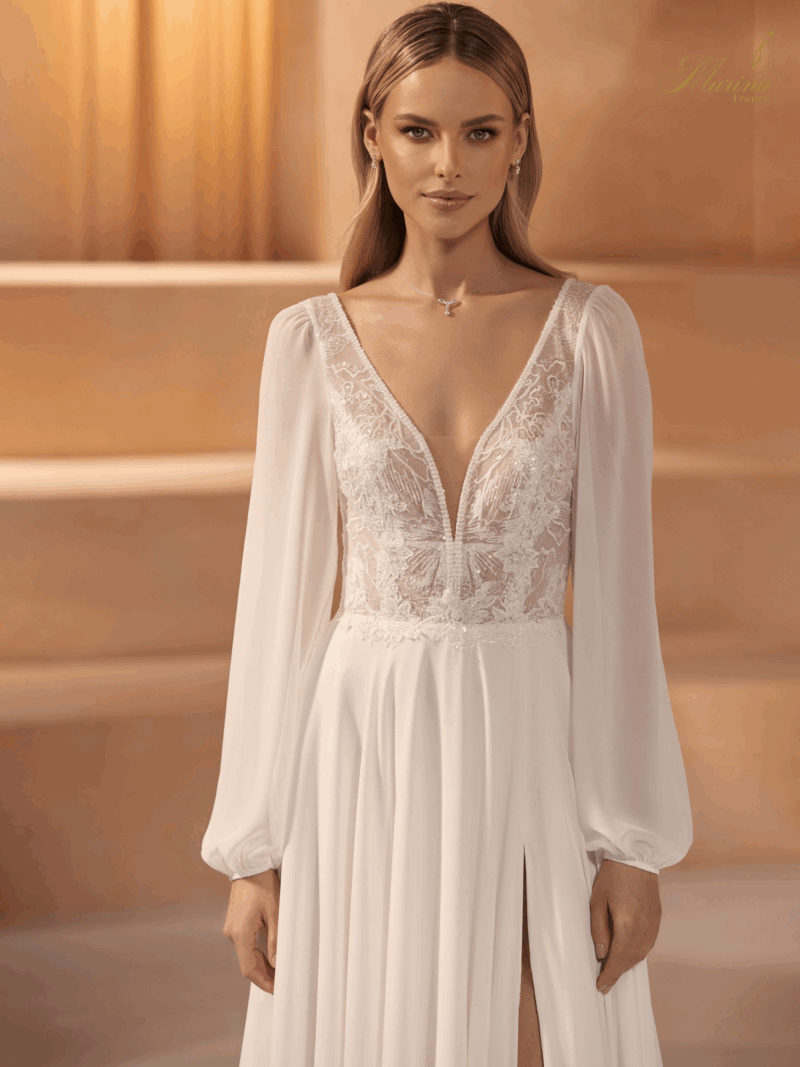 ROBE AVEC MANCHES FLUIDES ET BAS FLUIDE AVEC FENTE