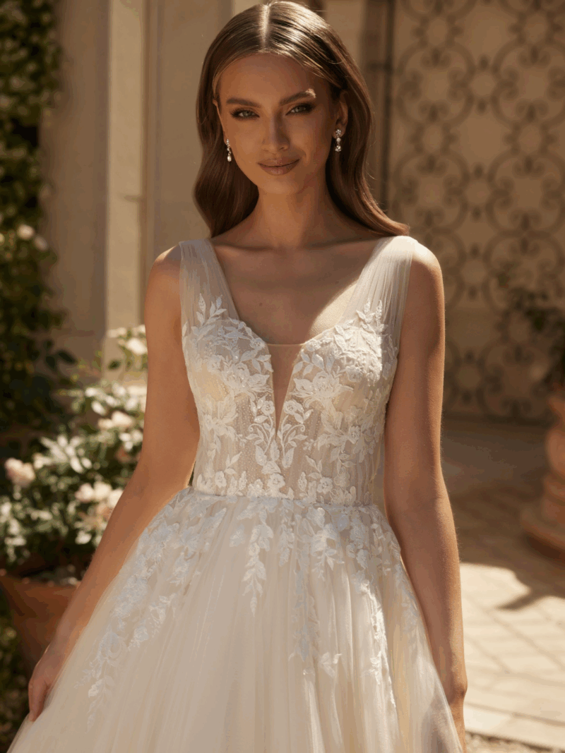 ROBE DENTELLE ET TULLE