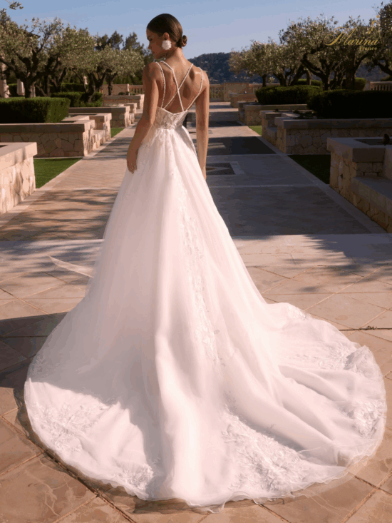 Robe princesse avec tulle et bretelles fines