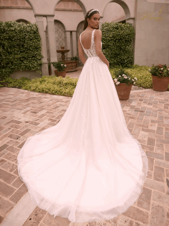 ROBE PRINCESSE AVEC DENTELLE ET PAILLETÉS