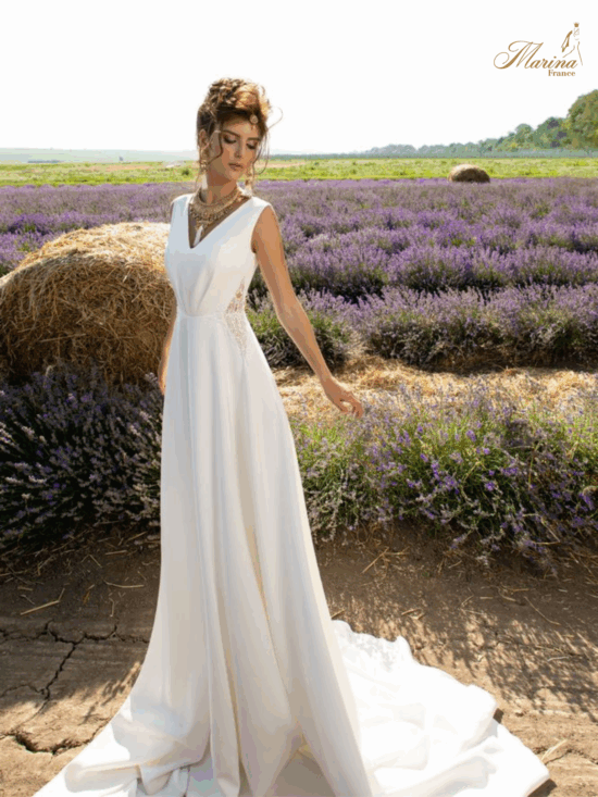 ROBE AVEC DENTELLE SUR CÔTES