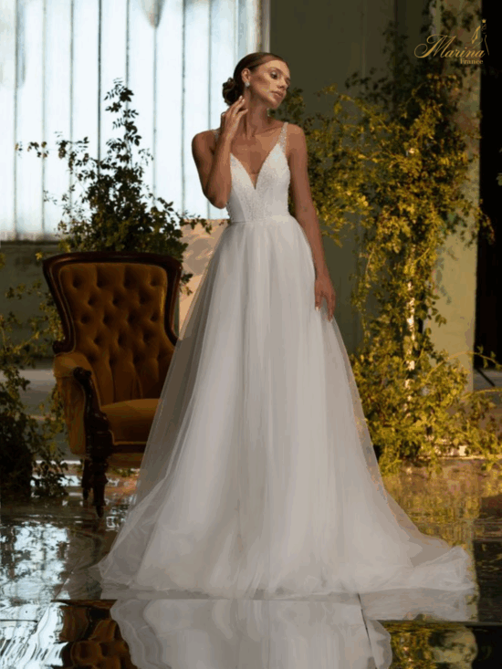 Robe princesse avec perles et bas tulle