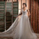 ROBE PRINCESSE AVEC STRASSES ET TULLE