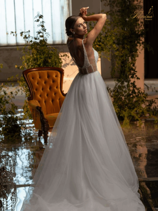 Robe princesse avec perles et bas tulle