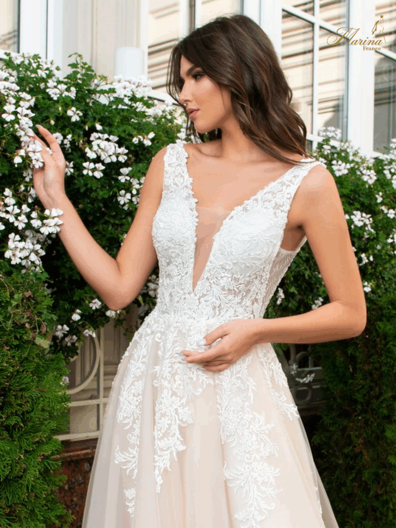 Robe princesse dentelle est tulle