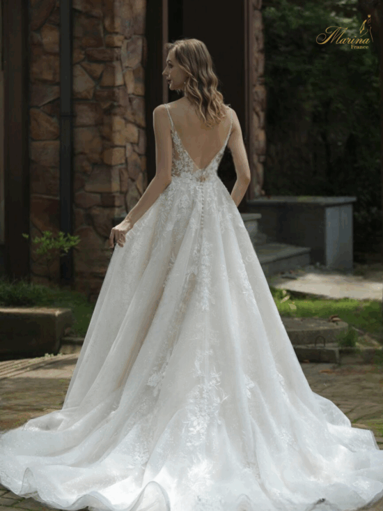 Robe en fleurs et Strasses princesse