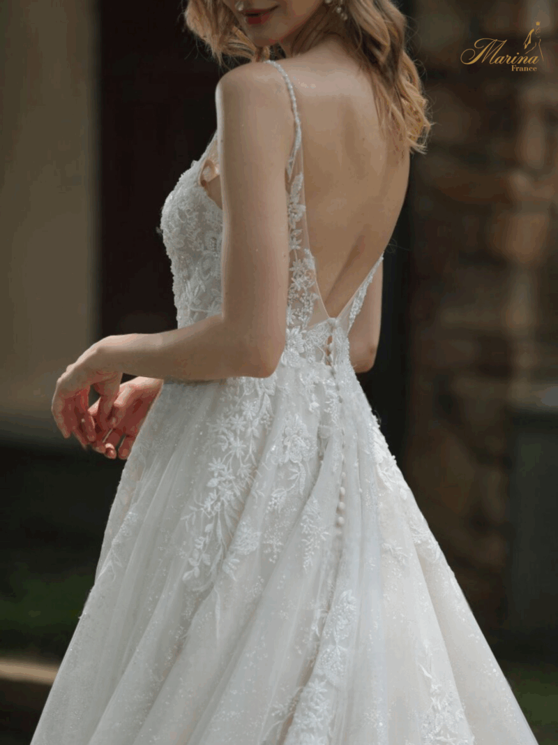 Robe en fleurs et Strasses princesse