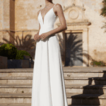 COMBINAISON AVEC BRETELLES FINES, FLUIDE