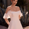 Robe satin avec col bateau a fleurs