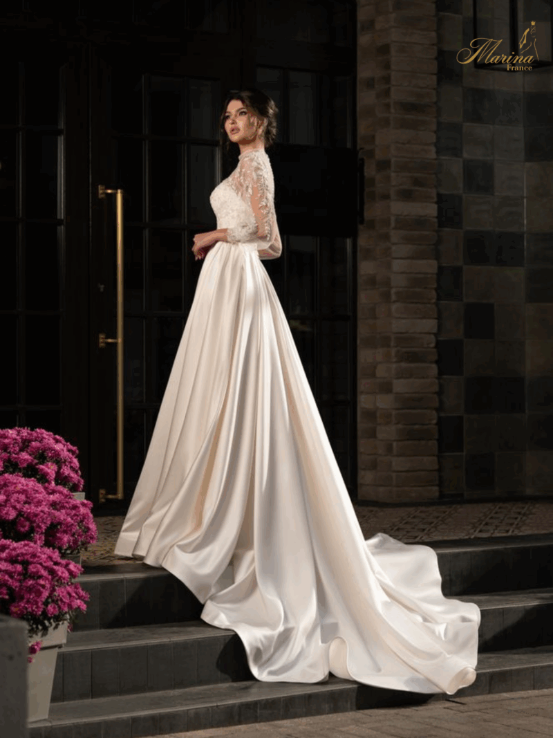 ROBE AVEC MANCHES TULLE TRANSPARENT AVEC DENTELLE ET BAS EN SATIN
