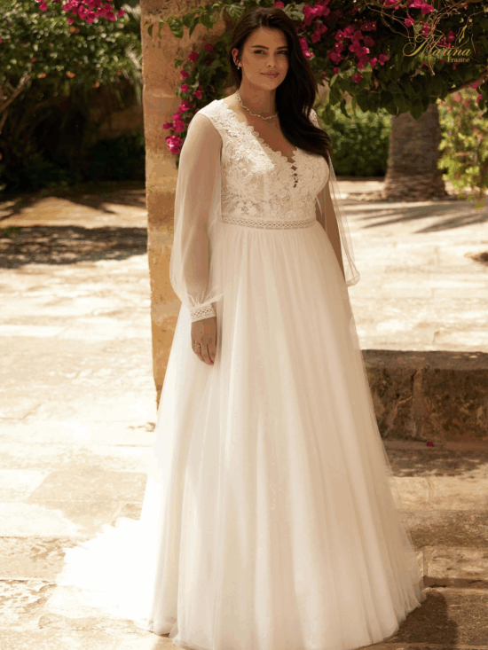ROBE AVEC MANCHES EN TULLE ET BAS EN TULLE