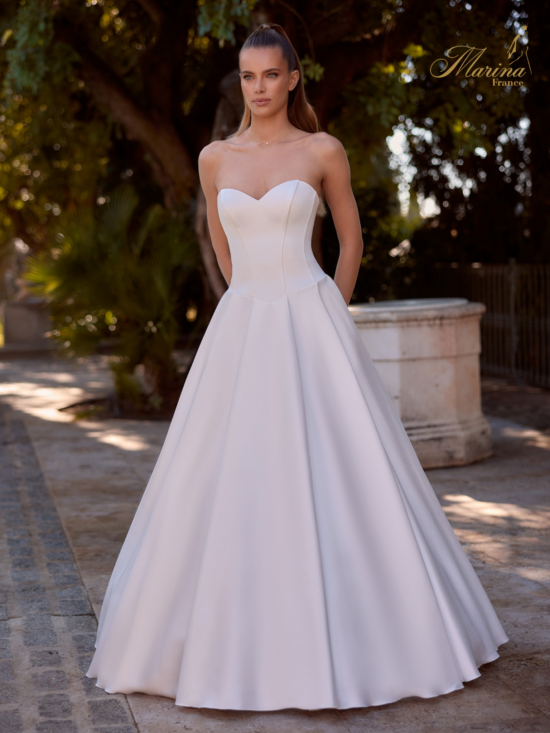 Robe bustier en cœur satin princesse